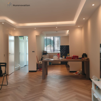 Woonkamer met een nieuwe visgraad vloer | Nurenovation