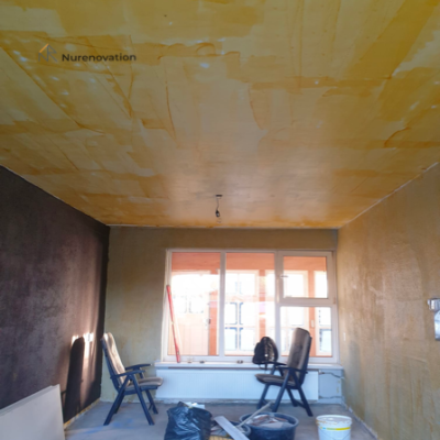 Living room prepared for plaster and design ceiling | Nurenovation